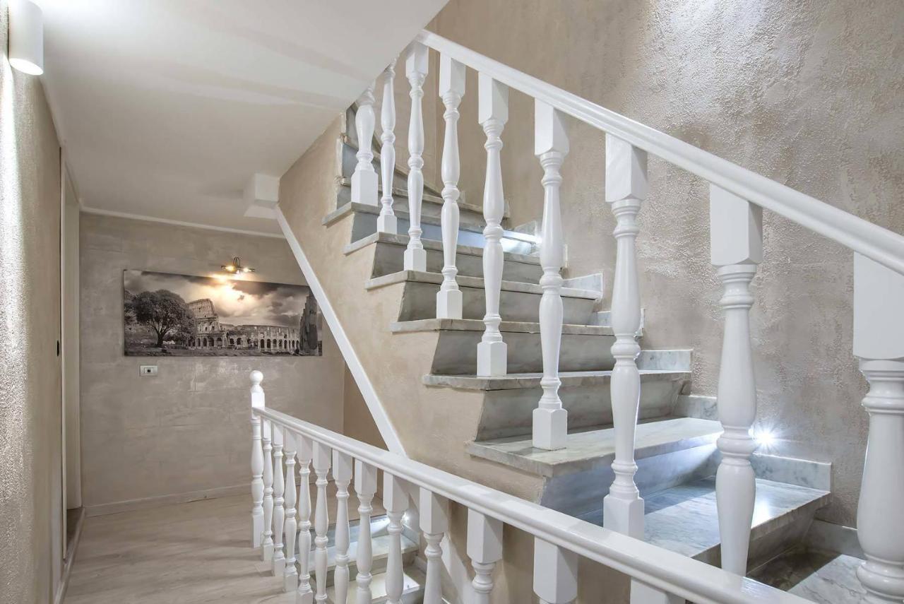 Black And White Bed & Breakfast Roma